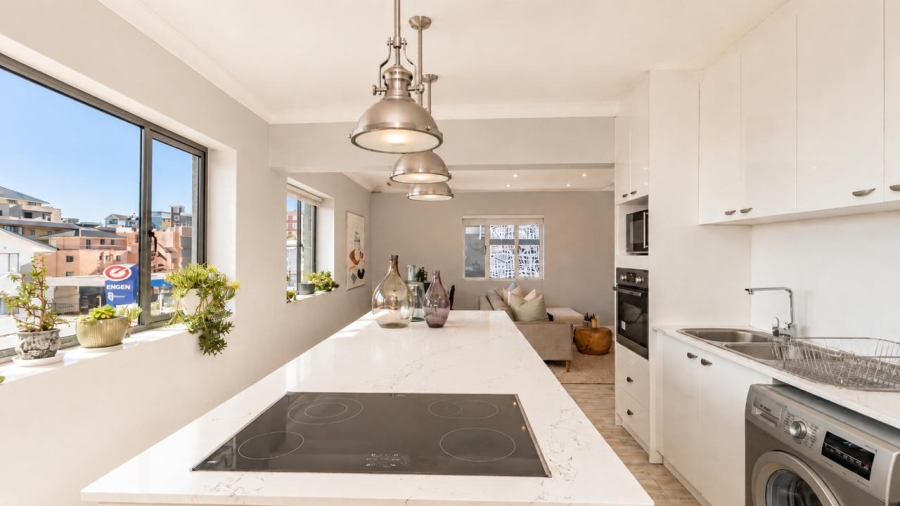 3 Bedroom Property for Sale in Sea Point Western Cape